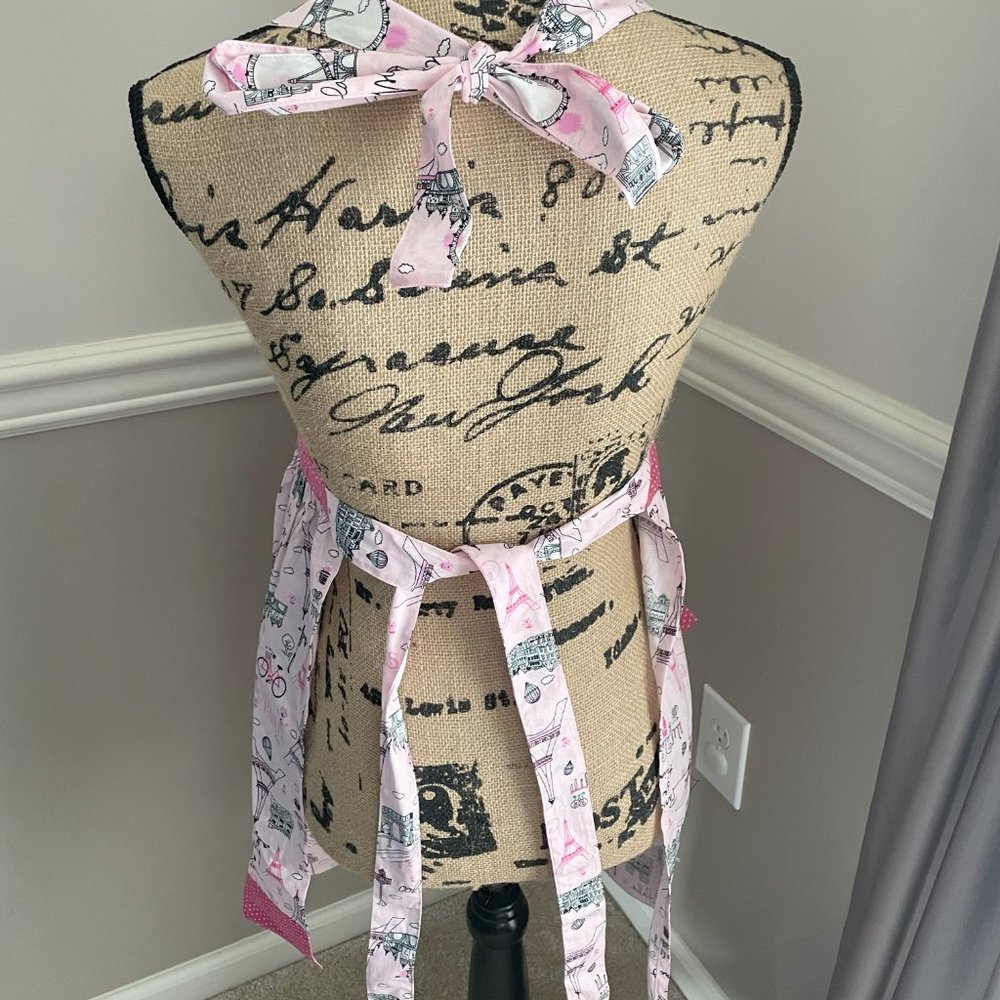 Paris inspired Apron - Picture 6 of 6